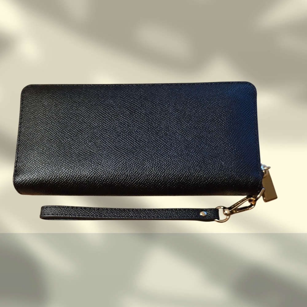 Michael Kors Black Wallet - Picture 2 of 4